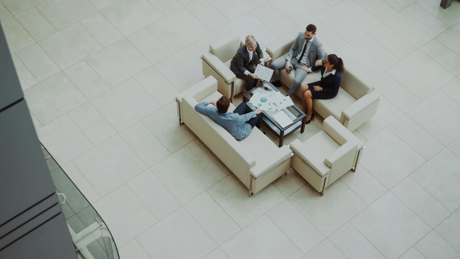Enterprise-Office Meeting — wo Wodis/AAVA seinen Platz hat, und wo Daniel daneben arbeitet